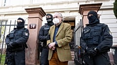 Almanya'da sözde 'Reich vatandaşlarına' yönelik baskında Heinrich XIII Prens Reuss da gözaltına alındı