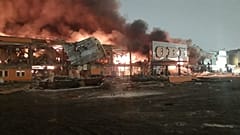 Пожар в здании торгового центра "Мега Химки".