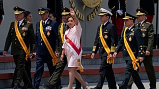 La nouvelle présidente du Pérou, Dina Boluarte, assiste à une cérémonie marquant la Journée de l'Armée à Lima, Pérou, vendredi 9 décembre 2022. 