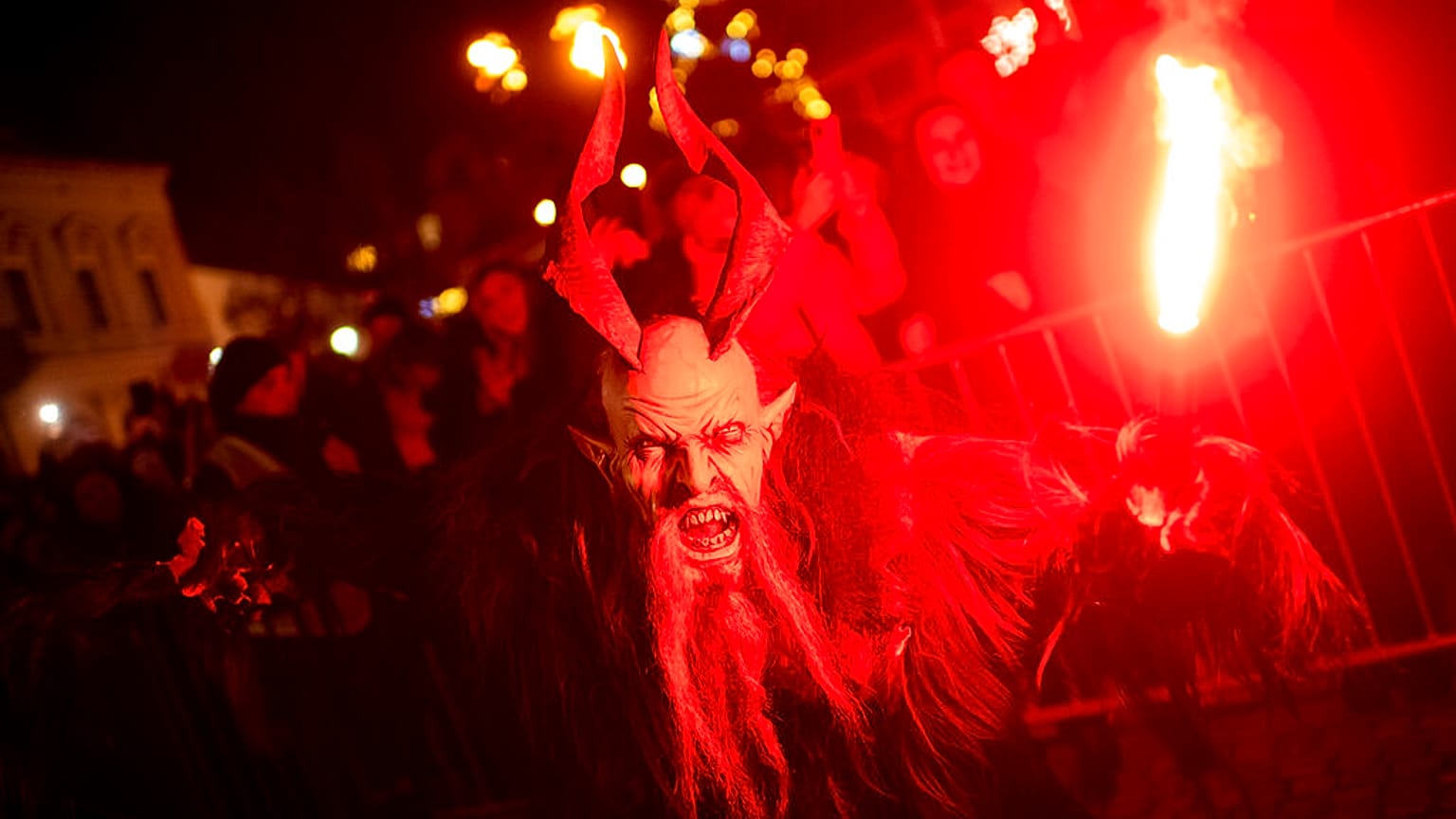 Der Krampus soll große und kleine Sünder erschrecken, Travisio, 10.12.2022