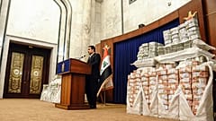 Irak Başbakanı Sudani 27 Kasım'da iade edilen paralarla basın toplantısı yapmıştı