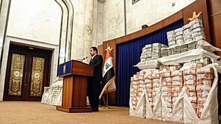 Irak Başbakanı Sudani 27 Kasım'da iade edilen paralarla basın toplantısı yapmıştı