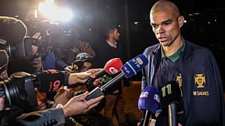 Jogadores da seleção portuguesa recebidos no aeroporto de Lisboa