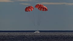 Die unbemannte Orion-Kapsel landete planmäßig im Pazifik vor der Küste Mexikos.