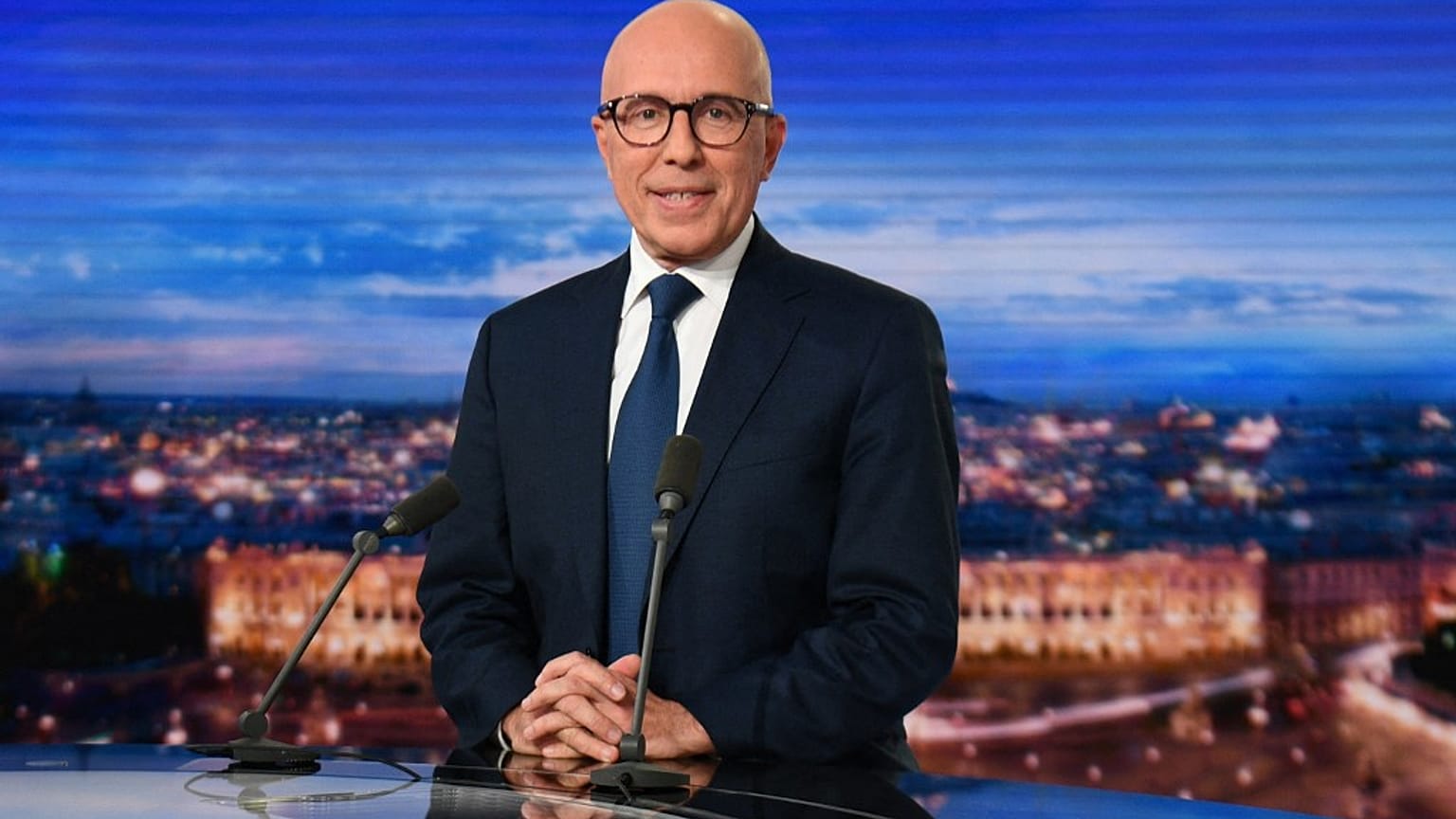 Éric Ciotti gilt als rechter Hardliner und ist nun zum neuen Parteichef der Republikaner in Frankreich gewählt worden