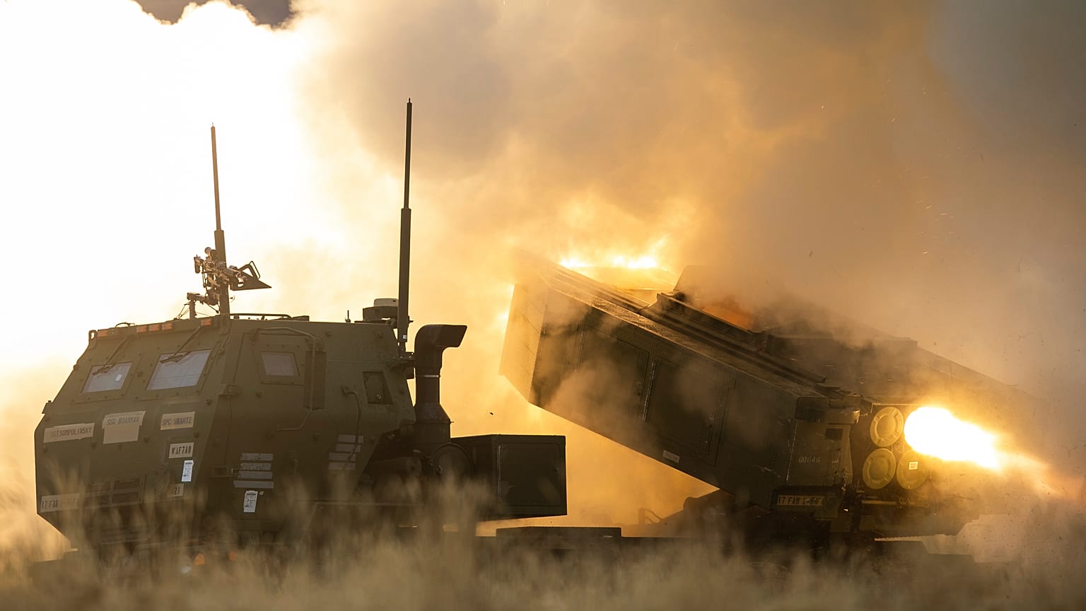Американская ракетная система HIMARS на учениях