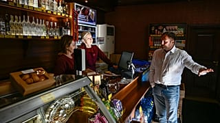 Магазины торговой сети "Берёзка" принимают на работу беженцев из Украины