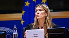 Kaili spricht vor dem EU-Parlament.
