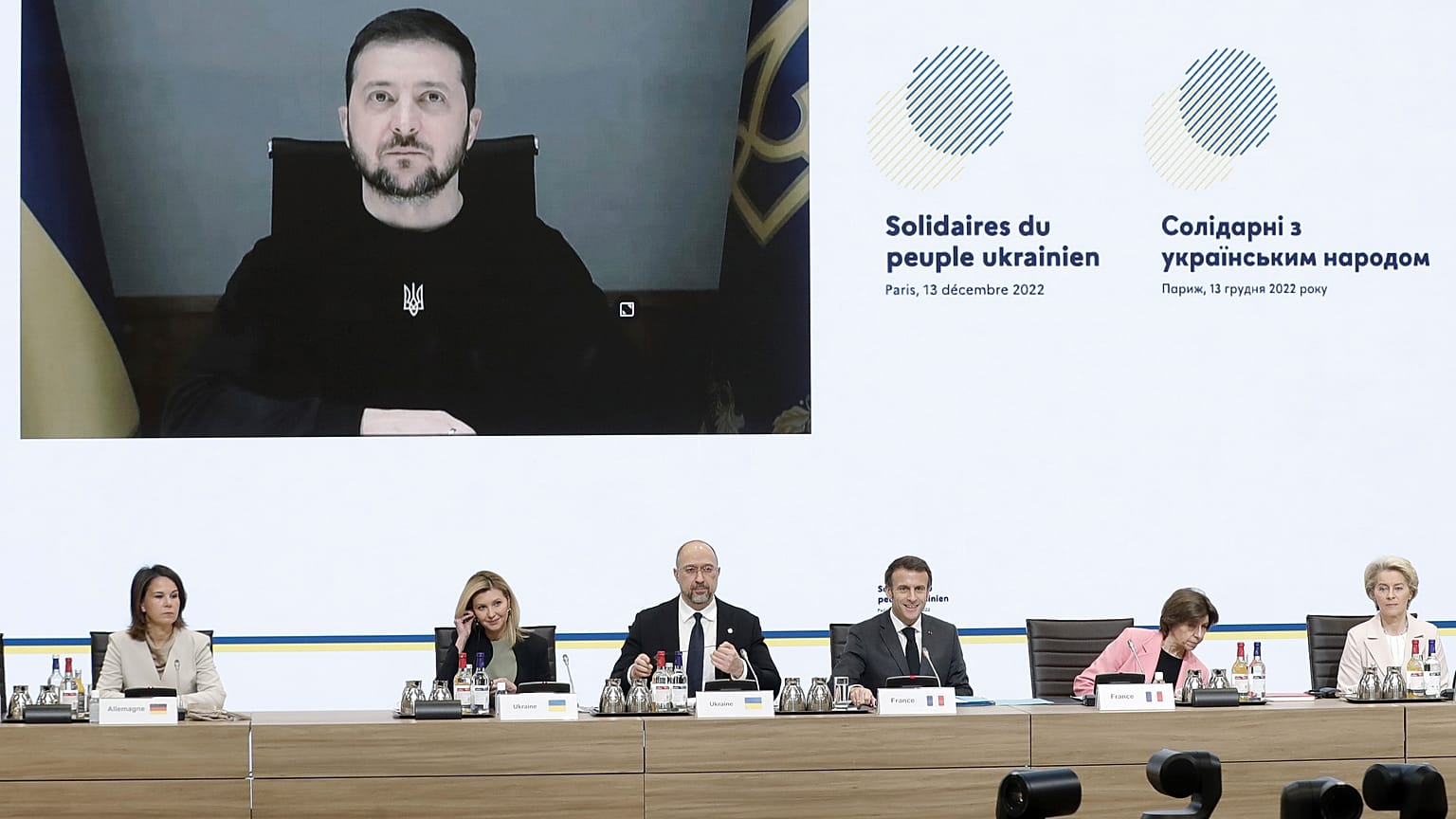 En el discurso de apertura de la conferencia "Solidarios con el pueblo ucraniano", Macron afirmó que de esta batalla depende el futuro del "orden internacional".