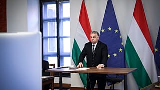 Orbán Viktor kormányfő az e heti uniós csúcstalálkozót előkészítő videókonferencián vesz részt Budapesten, a Karmelita kolostorban  