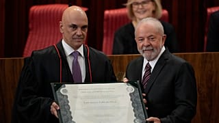 Il presidente Lula al momento della ratifica