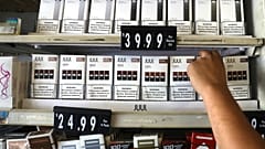 داخل أحد متاجر السجائر في الولايات المتحدة 
