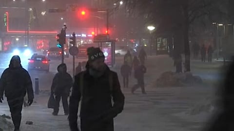 Importantes chutes de neige à Helsinki, en Finlande, décembre 2022