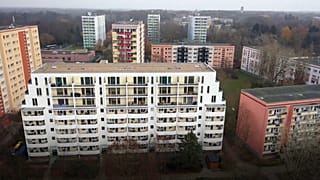 Un bâtiment surélevé à Berlin.
