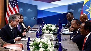 El secretario de Estado de EE. UU., Antony Blinken, se reúne con el primer ministro de Etiopía, Abiy Ahmed, durante la cumbre en Washington, el 13 de diciembre de 2022.