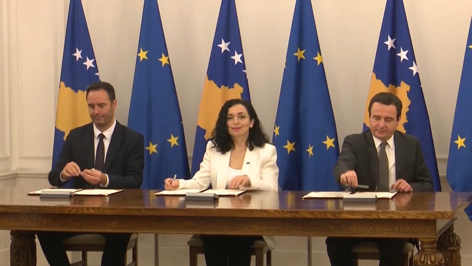 Τελετή στην Πρίστινα