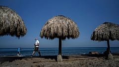  El país latinoamericano apenas recibió 1,7 millones de turistas en 2022, muy lejos de los más de cuatro millones que acogió en 2019. 