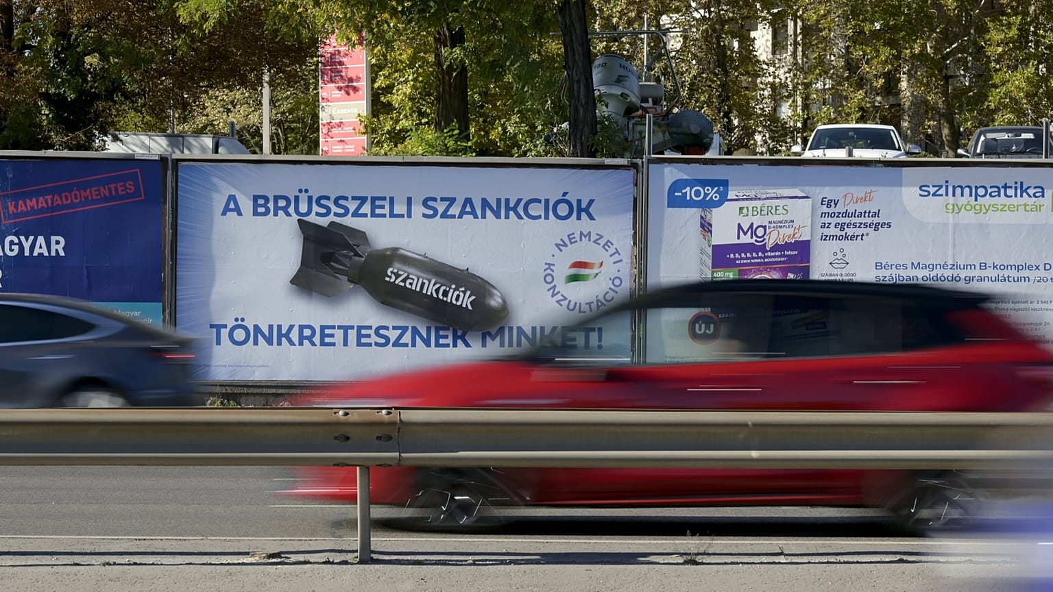 Kormányzati propaganda a Budaörsi úton