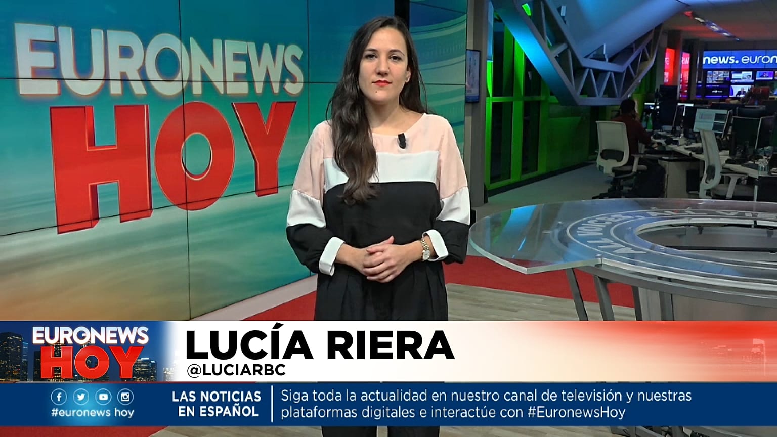 Lucía Riera presenta el informativo diario Euronews Hoy