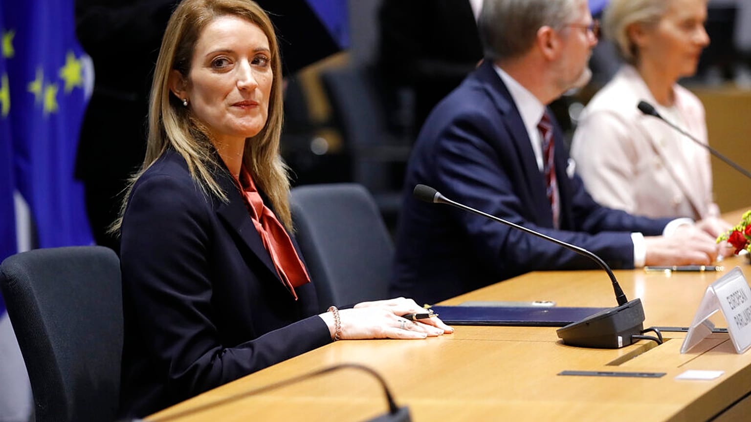 La présidente du Parlement européen, Roberta Metsola, en marge d'un sommet de l'UE à Bruxelles, jeudi 15 décembre 2022. 