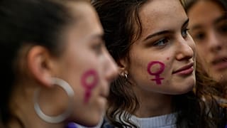 Mujeres manifestantes en el Día Internacional de la Mujer. Madrid, España