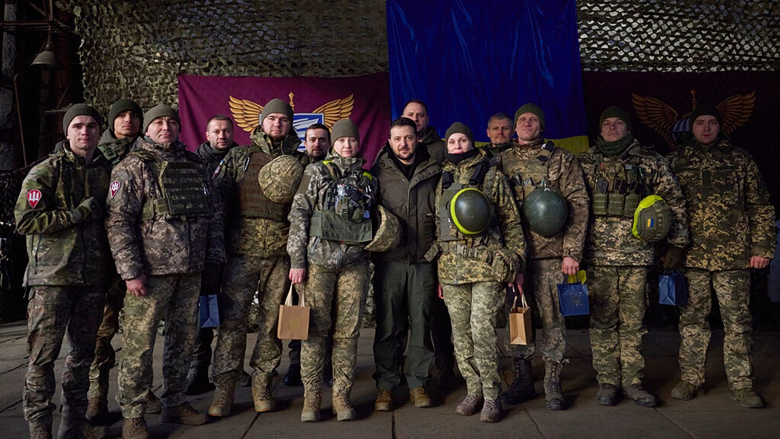 Zelenskiy 6 Aralık'ta Donbas'ta çatışan birlikleri ziyaret etti
