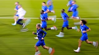 França procura tornar-se na primeira seleção em mais de duas décadas a vencer dois mundiais seguidos