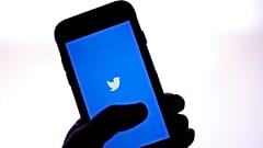 Das Twitter-Symbol auf einem Handy