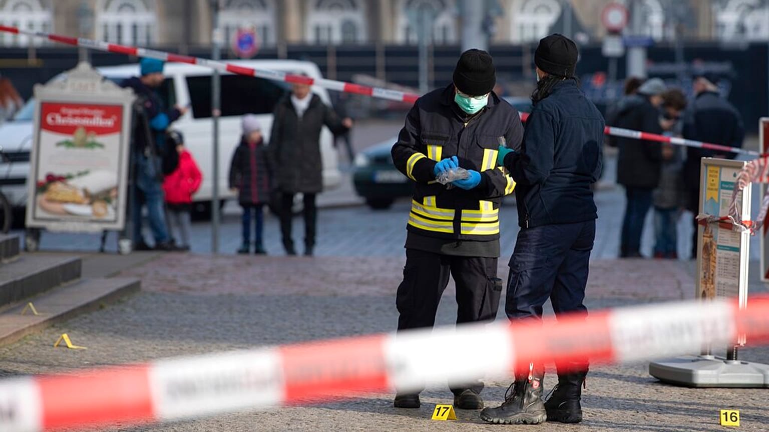 Des enquêteurs à Dresde, le 25 novembre 2019, Allemagne