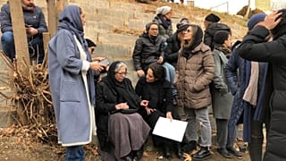 تجمع سینماگران مقابل زندان اوین