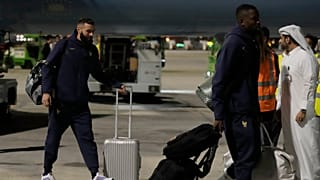 Karim Benzema, Fransa Milli Takımı ile birlikte Katar'a gelirken