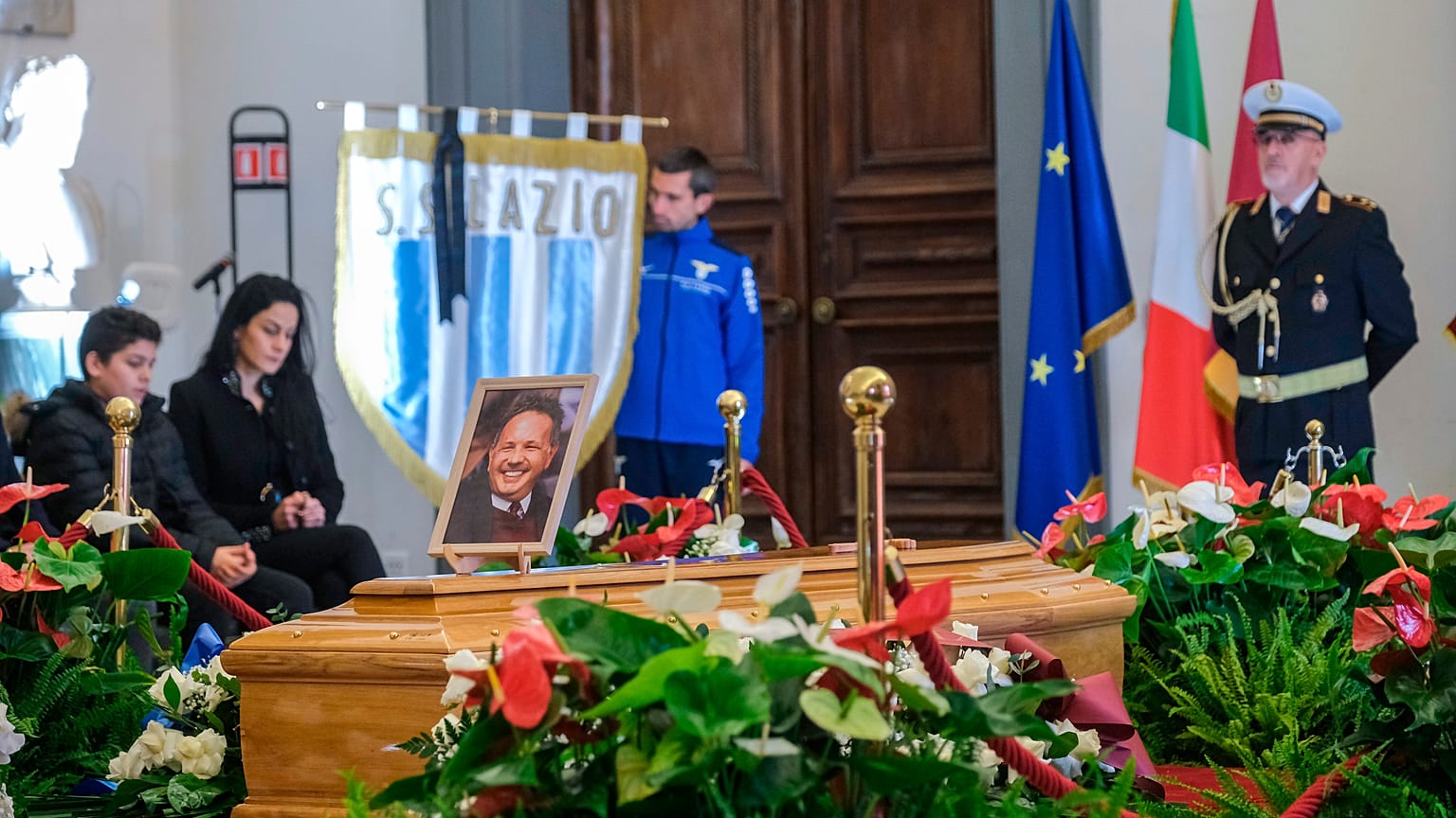 Letzte Ehre für Sinisa Mihajlovic: Sein Leichnam wurde im Rathaus von Rom aufgebahrt