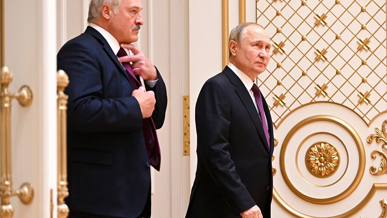 Alexander Lukashenko e Vladimir Putin