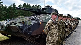 БМП "Пума" во время инспекции на учениях в Нойштадте, июнь 2016