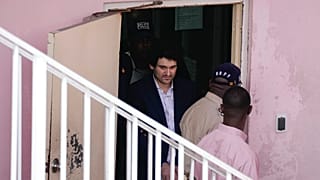 Sam Bankman-Fried auf dem Weg zurück ins Gefängnis in Nassau auf den Bahamas