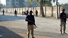 Pakistan askeri operasyonla rehineleri kurtardı