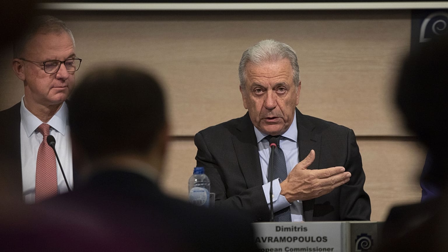 Dimitris Avramopoulos még uniós biztosként Brüsszelben