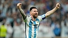 اللاعب الأرجنتيني ليونل ميسي 