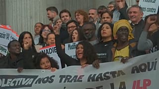 Migrant rights petition handed in to Spanish parliament