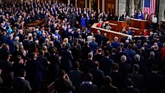 Ukrayna lideri Vladimir Zelenskiy, ABD Kongresinde Cumhuriyetçiler ve Demokratların ortak katıldığı bir oturumda Kongre üyelerine hitap etti. Zelenskiy, ayakta alkışlandı