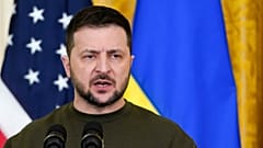 Volodymyr Zelenskyy durante a conferência na Casa Branca