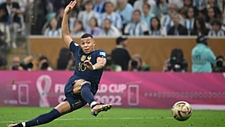  المهاجم الفرنسي كيليان مبابي  خلال المباراة النهائية لكأس العالم لكرة القدم قطر 2022 بين الأرجنتين وفرنسا. الدوحة - 18 ديسمبر 2022.