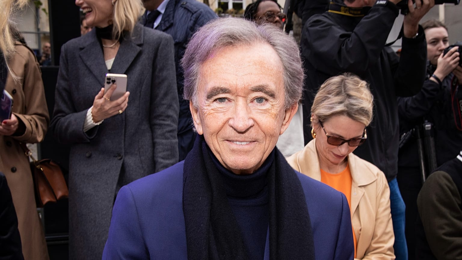 Bernard Arnault attends the Stella McCartney ready-to-wear Spring/Summer 2023 fashion collection. 