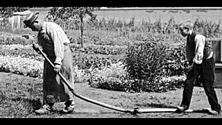 Still from the Lumière brothers' Le Jardinier (l'Arroseur Arrosé) (The Sprinkler Sprinkled)