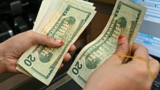 2023'ün ilk günlerinde Katar'dan 2 milyar dolar gelecek (arşiv)
