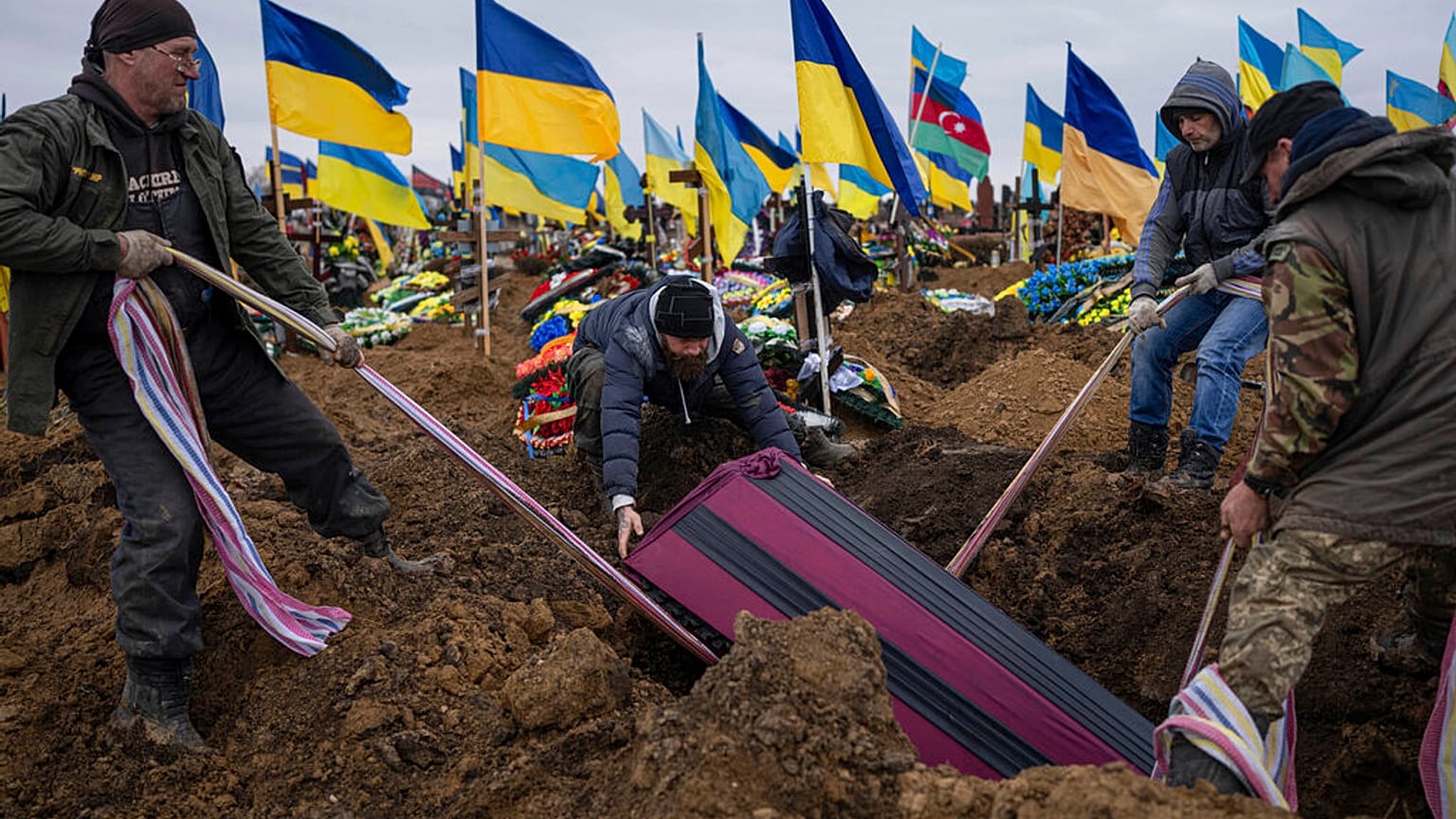 Enterrement du soldat ukrainien Serhiy Klymenko, Kharkiv, Ukraine, le 23 décembre 2022
