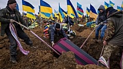 Enterrement du soldat ukrainien Serhiy Klymenko, Kharkiv, Ukraine, le 23 décembre 2022