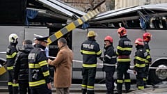 A busz görög turistákat szállított