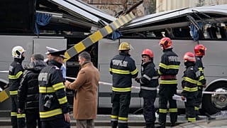 A busz görög turistákat szállított