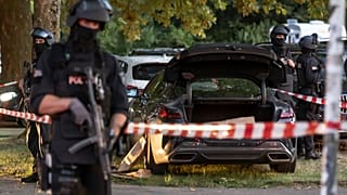 عناصر من الشرطة الألمانية في دورتموند، ألمانيا